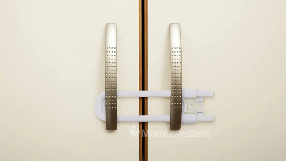 Photo of the CuteSafety Sliding Cabinet Locks 