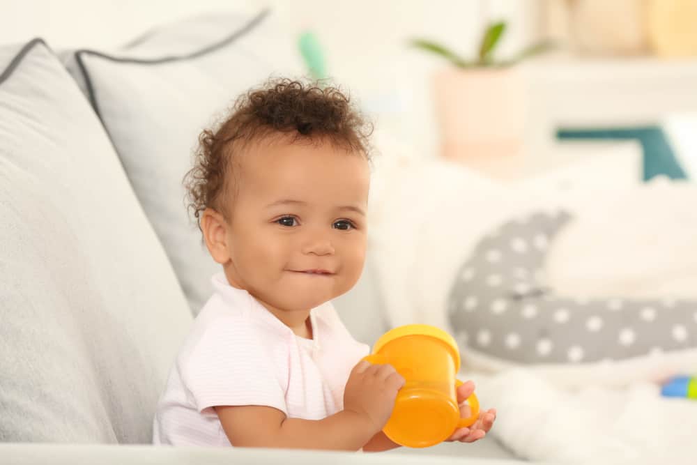 How To Teach Baby To Drink From A Straw Cup - Motherly