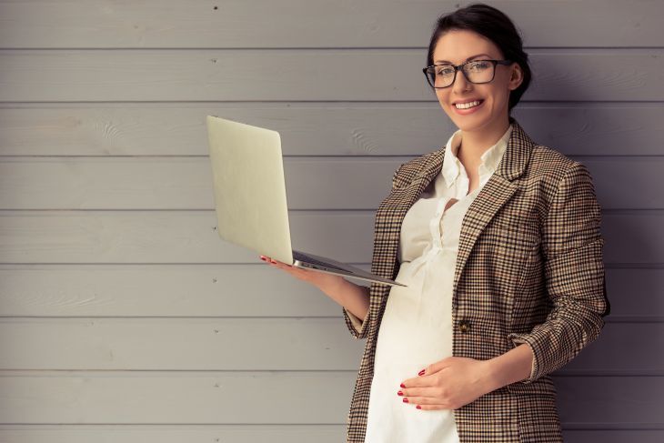 How to Navigate Your Pregnancy at Work