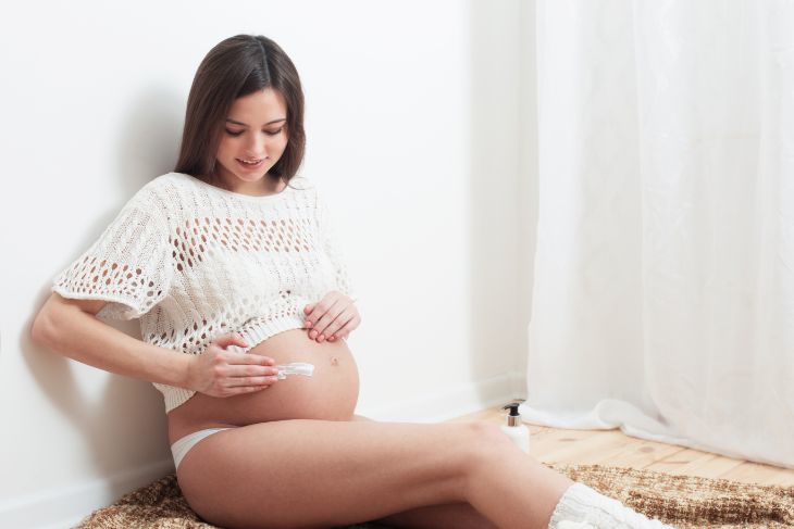 11 Best Pregnancy Stretch Mark Creams (2020 Reviews)