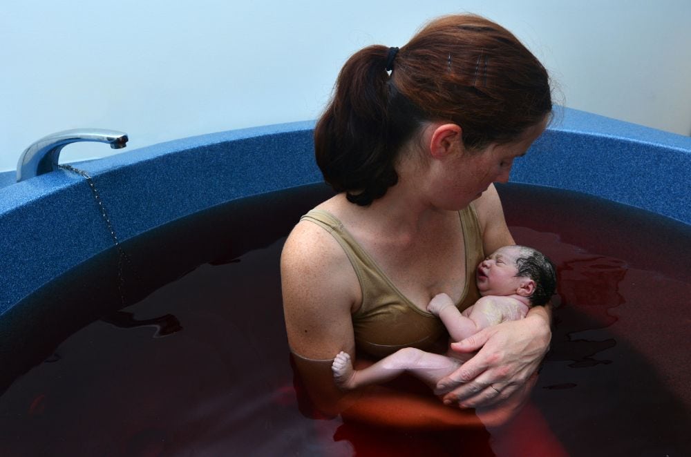 What Are The Benefits And Risks Of Water Birth