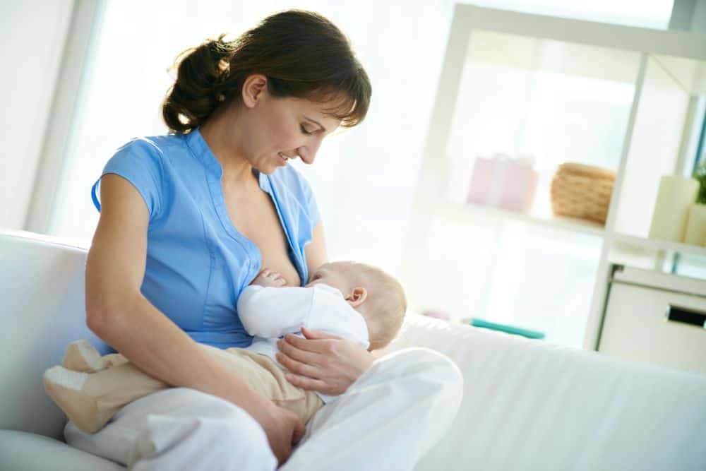 Can't Lose Weight While Breastfeeding? 3 Reasons Why