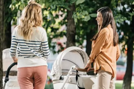 moms with bassinet strollers