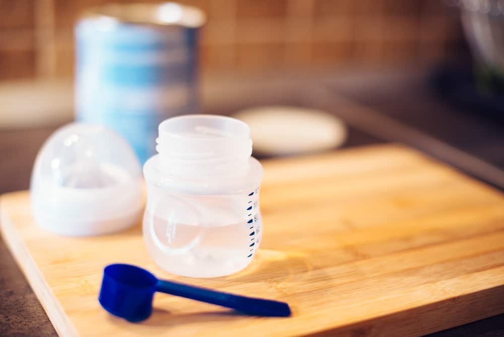 What's the Best Water for Baby Formula? (Learn What's Safe)