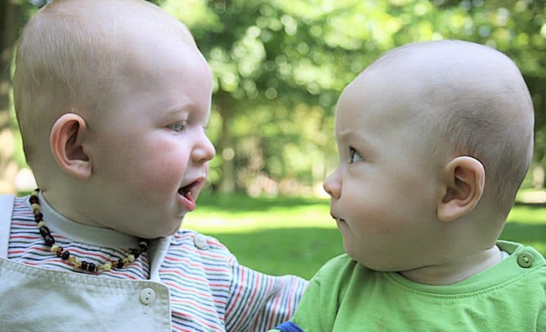 when-do-babies-start-talking-language-milestones-momlovesbest