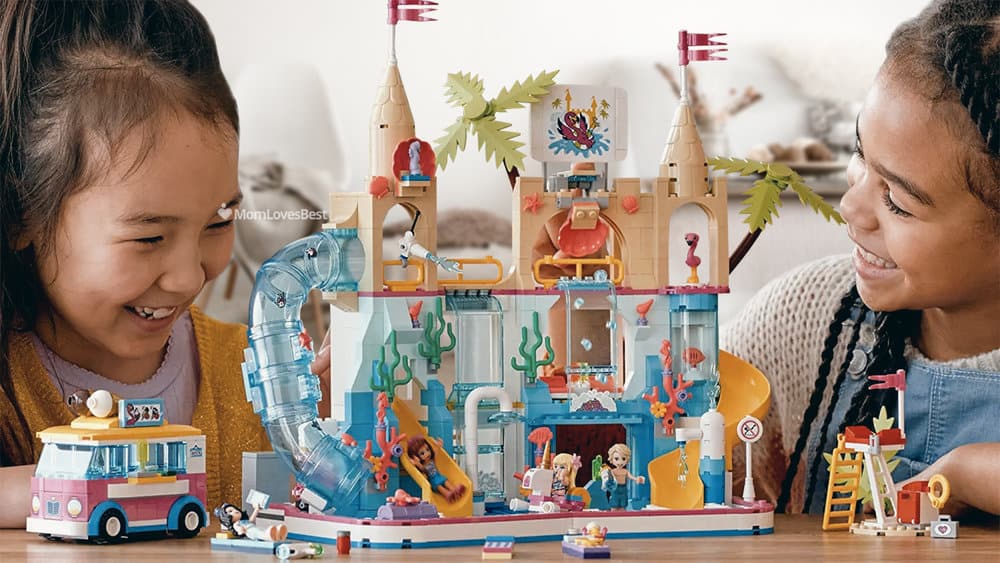 Photo of the LEGO Friends Summer Fun Water Park