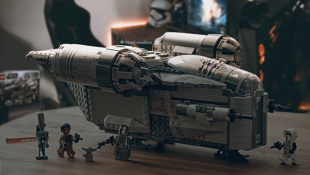 Photo of the LEGO Star Wars The Mandalorian Razor Crest