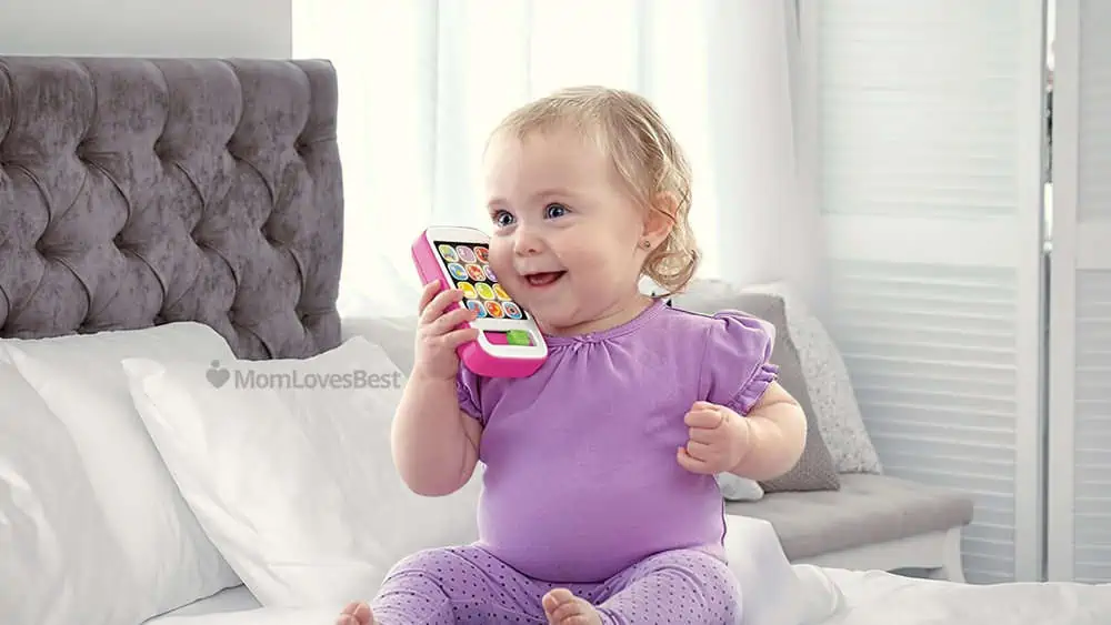 Photo of the Fisher-Price Laugh & Learn Smartphone