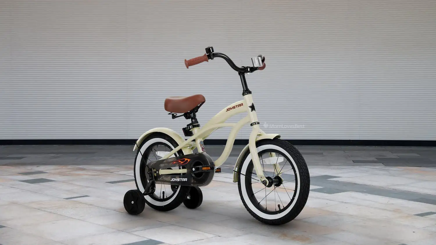 Photo of the Joystar 16-Inch Cruiser Bike With Training Wheels