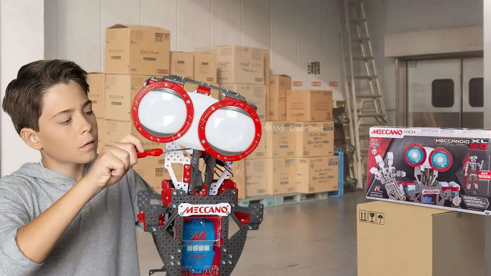 Photo of the Meccano Meccanoid Robot Building Set