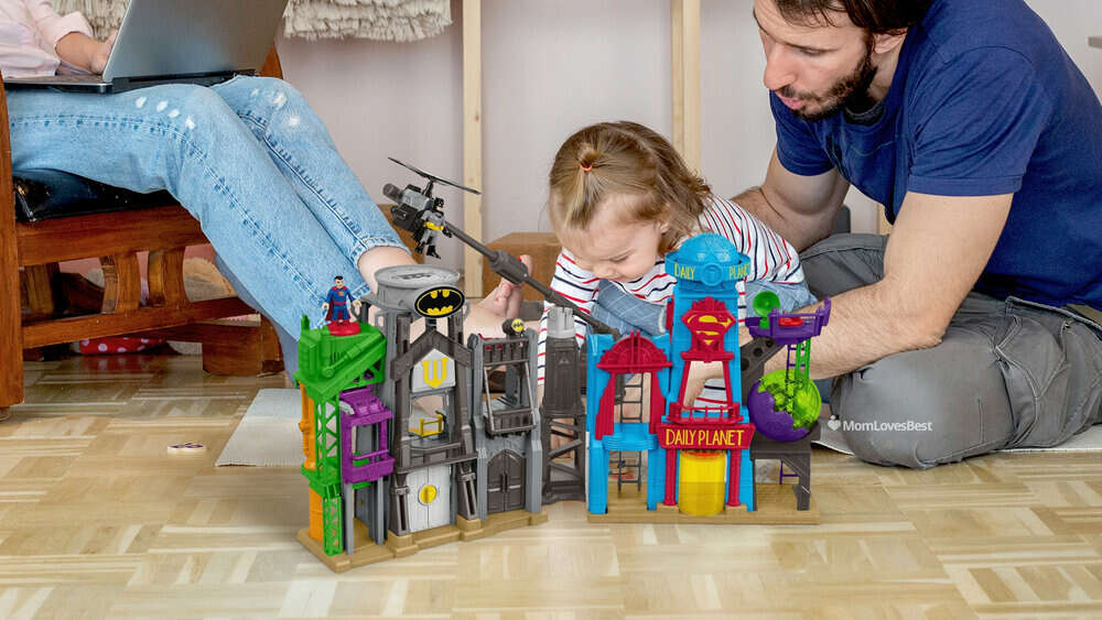Photo of the Fisher-Price DC Super Friends Flight City