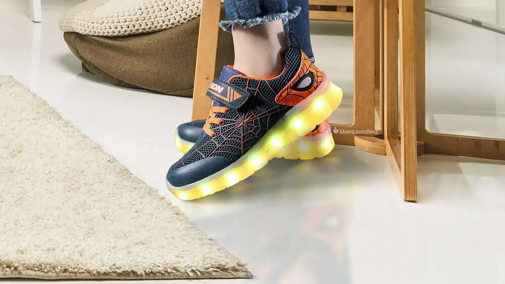 Photo of the Yunicus Kids’ Light Up Shoes