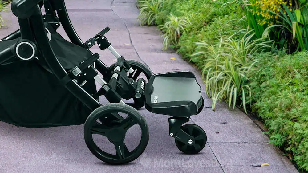 Photo of the Guzzie+Guss Hitch Ride-On Stroller Board