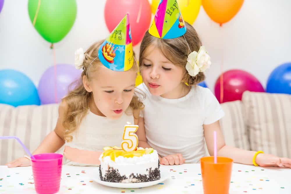 Girl party best sale themes age 5