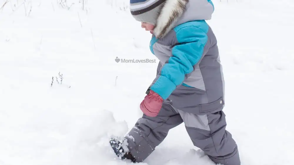 Photo of the SnowStoppers Kids Waterproof Mittens
