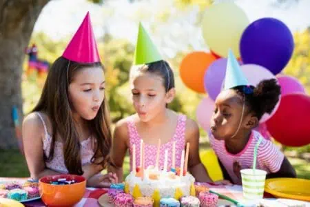 12 Must-See Winter Birthday Party Ideas