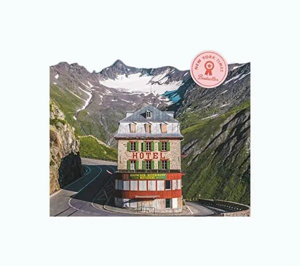 Product Image of the Book Accidentally Wes Anderson