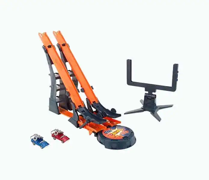 Product Image of the Hot Wheels Versus Track Set