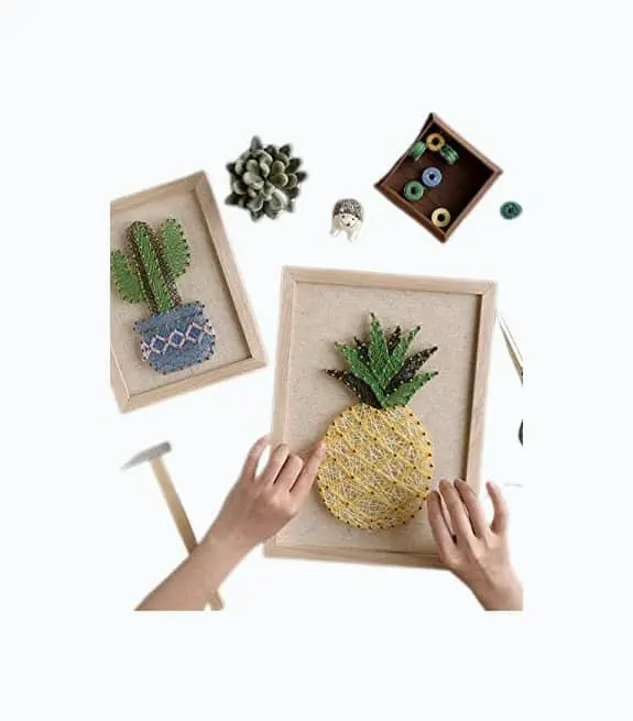 Product Image of the Pineapple String Art Kit