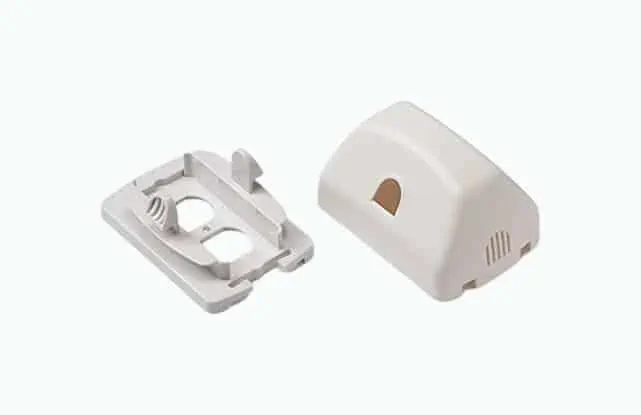 Product Image of the Safety 1st Outlet Cover with Cord Shortener for Baby Proofing